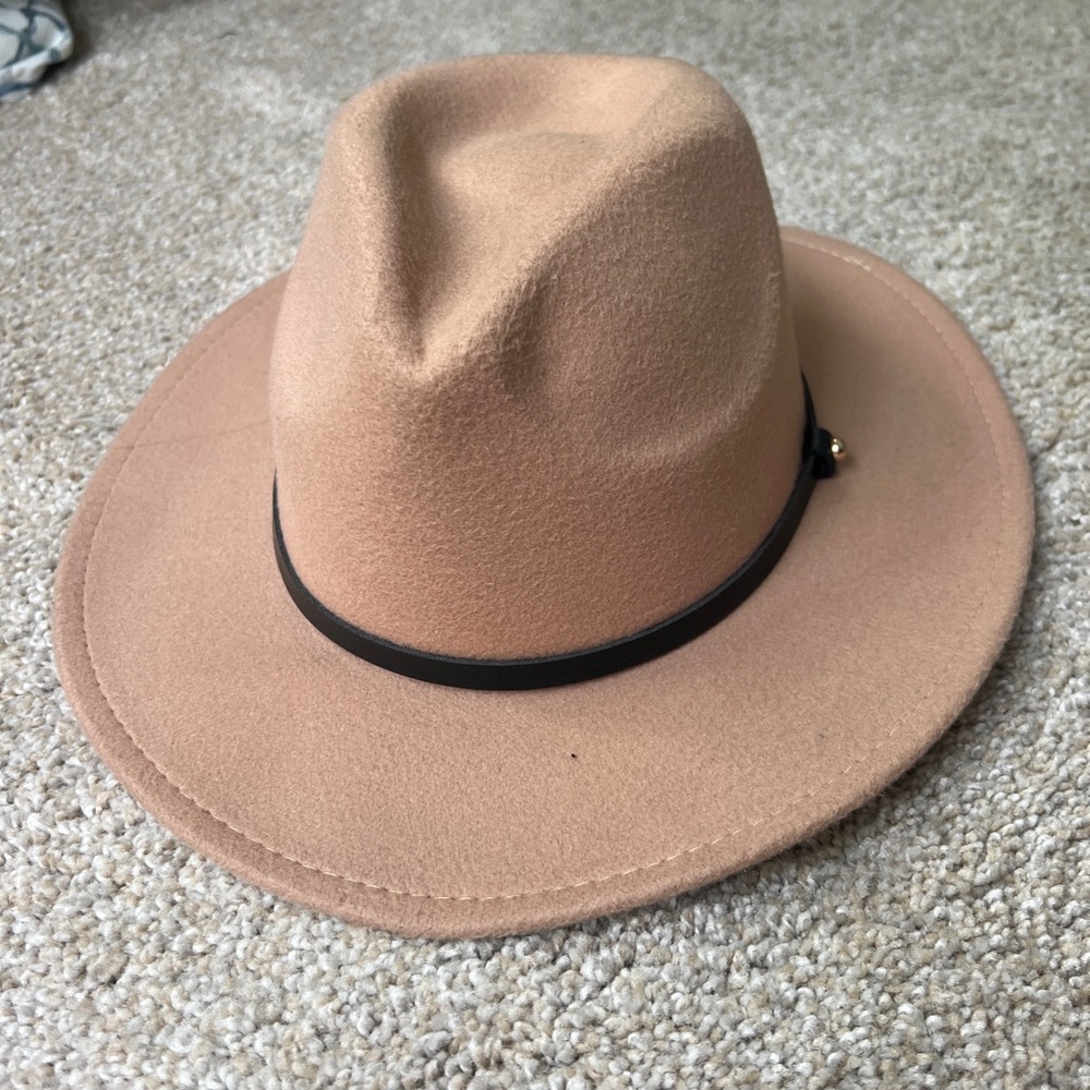 Stylish Tan Fedora Hat